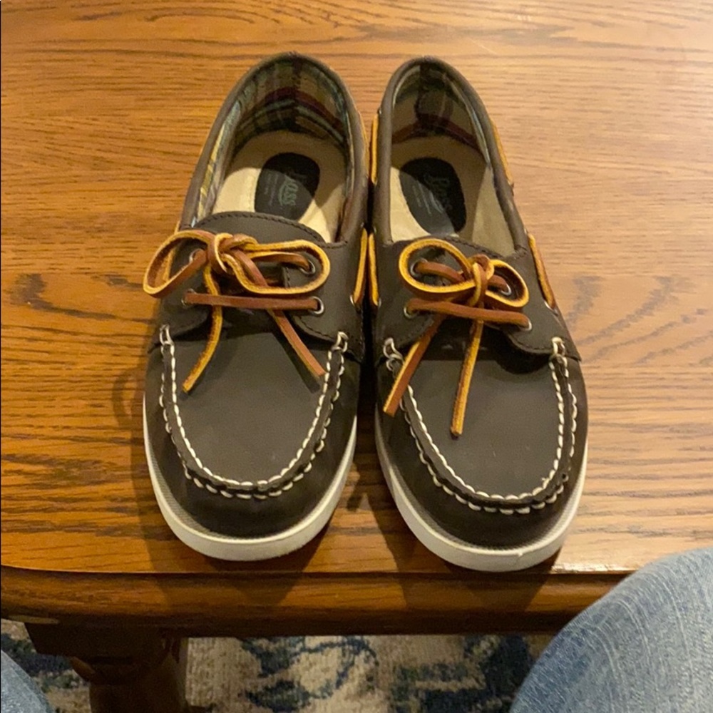 Women’s boat shoes